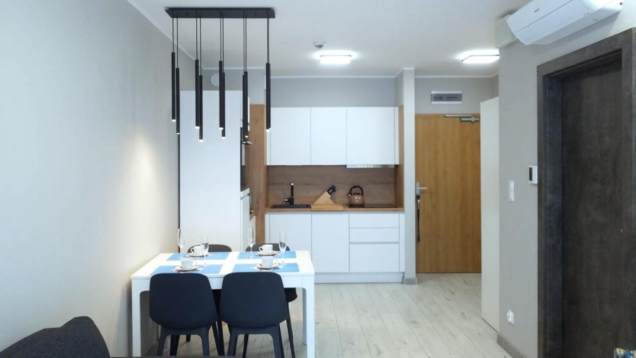 Private Apartment, Aircondition, Hd Tv Pl & De, Wifi, Garage, Fully Equipped, Near Beach Kolobrzeg Exterior photo